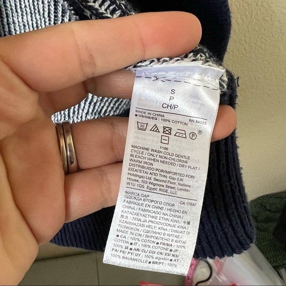 Gap Small Sweater Small Blue - Picture 7 of 7